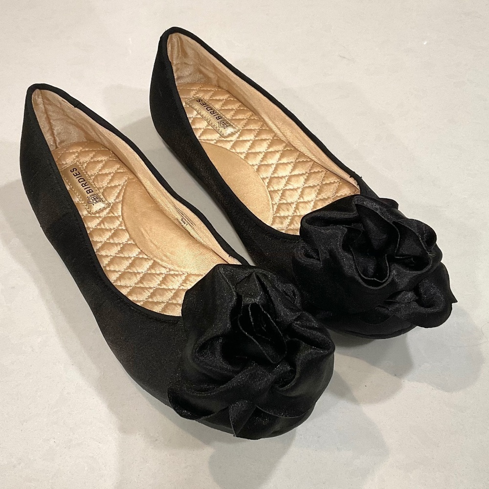 BIRDIES The Finch Black Satin Flats Floral Rosette Toe Quilted Insole Size 7